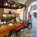 Casa Montesinos Boutique